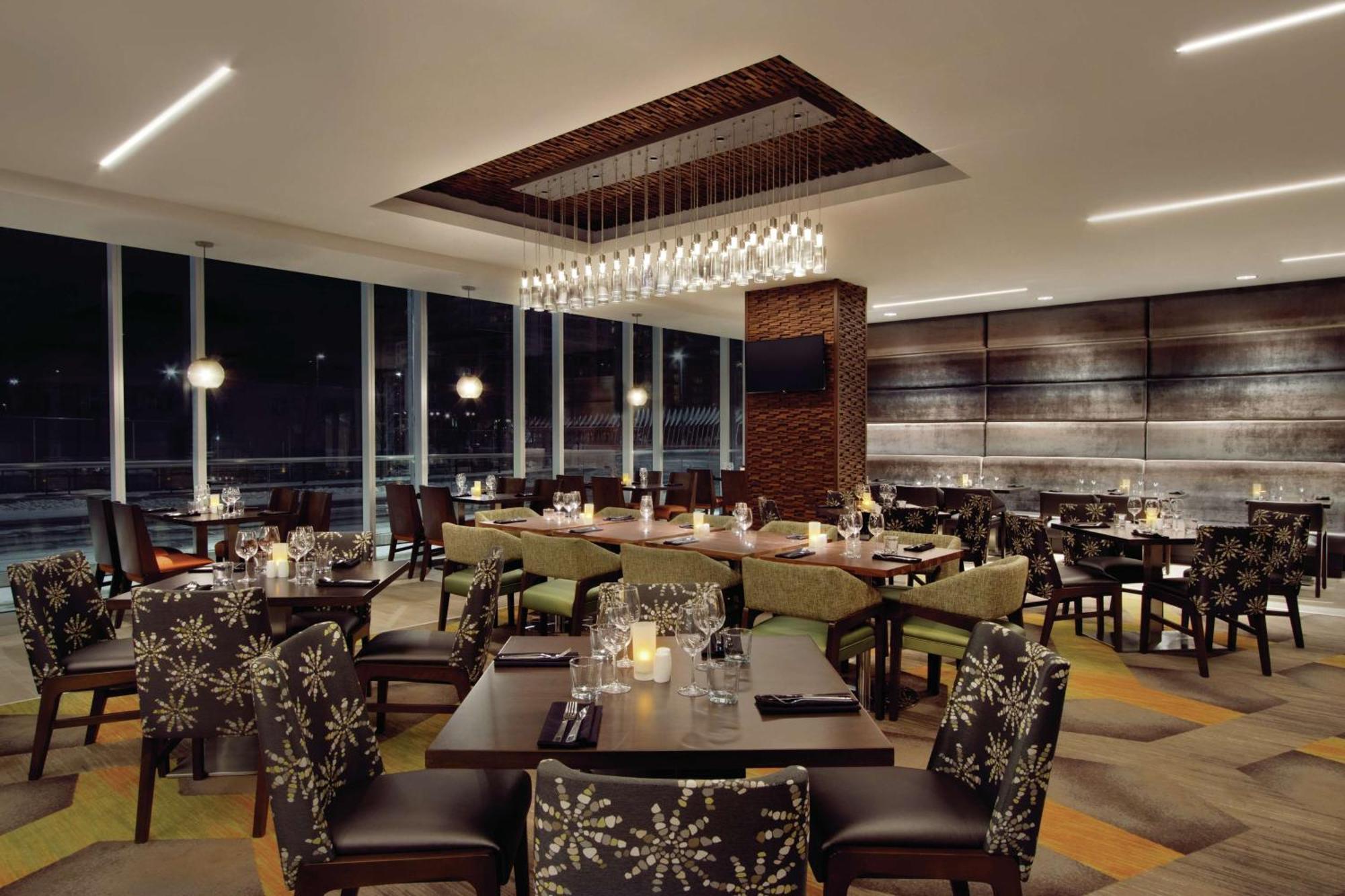 Homewood Suites By Hilton Calgary Downtown Dış mekan fotoğraf